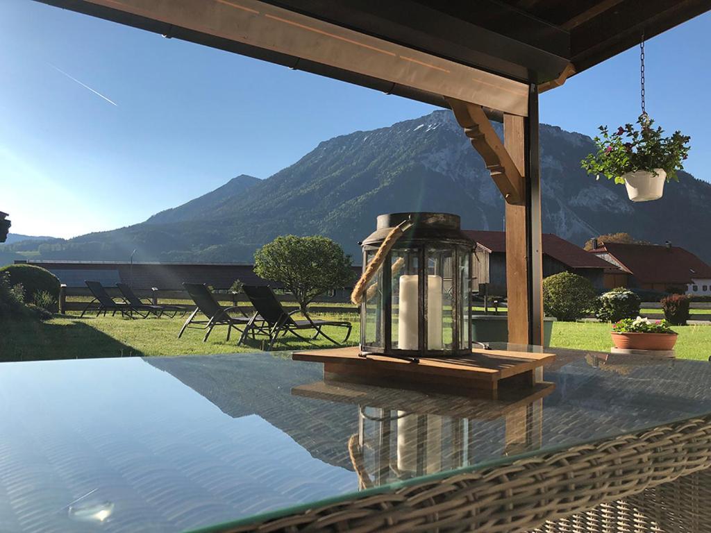 Haus Jaeger Ferienwohnungen Mit Indoor-Pool Inkl. Chiemgaukarte Ruhpolding Exterior foto
