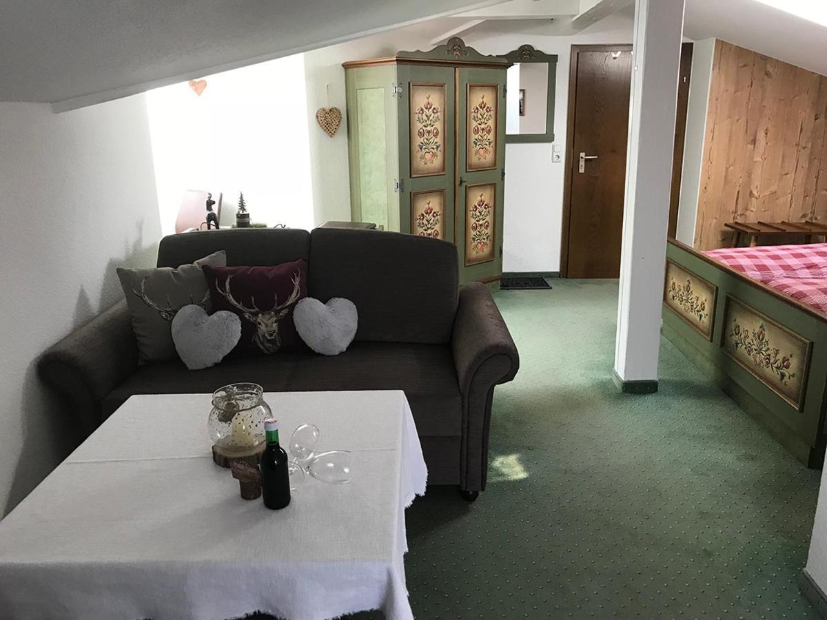 Haus Jaeger Ferienwohnungen Mit Indoor-Pool Inkl. Chiemgaukarte Ruhpolding Exterior foto