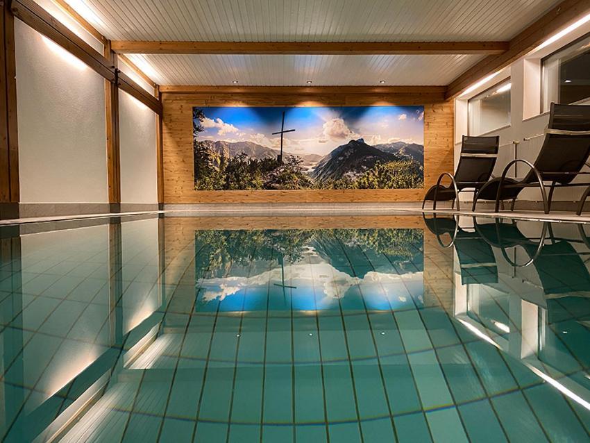Haus Jaeger Ferienwohnungen Mit Indoor-Pool Inkl. Chiemgaukarte Ruhpolding Exterior foto